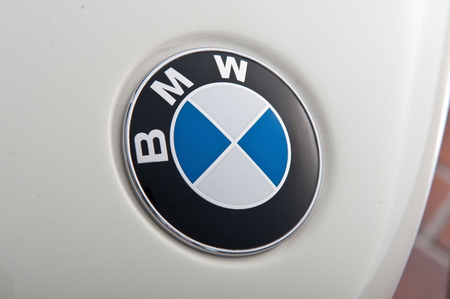Логотип BMW 507 (Series II) 1957 года  (фото 27 из 177)